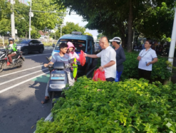 Pewarna tebar bingkisan Paskah